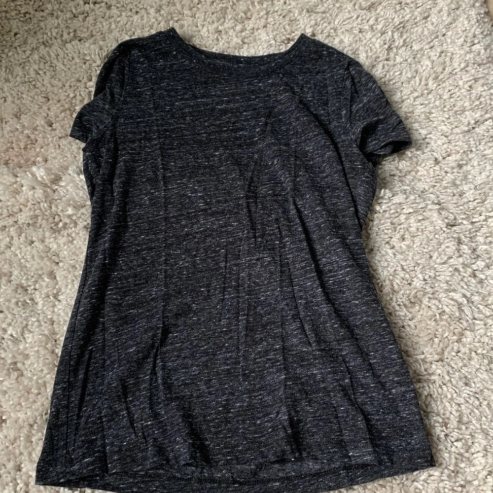 Gray t shirt